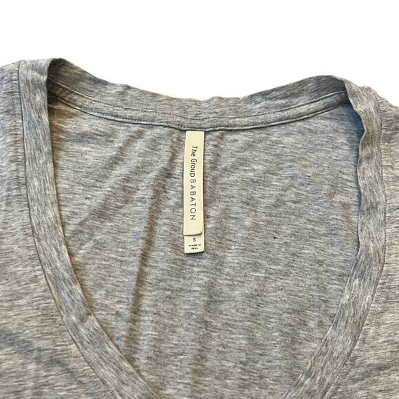 Aritzia Babaton The Group Foundation V-Neck (Bundle of 2 Tees) - Picture 3 of 6